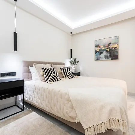 Ct 314 - Citylights - Teatro Cervantes Apartment